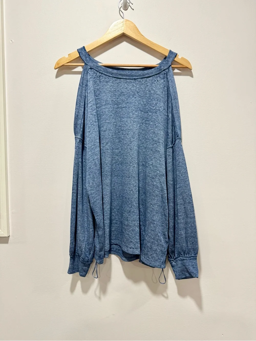 We The Free Chill Out Cold Shoulder Oversized Knit Top Blue Size M Relaxed Cozy